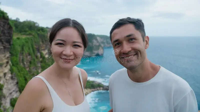 Nikmati menonton drakor terbaik 2022 Pasangan Korea bahagia